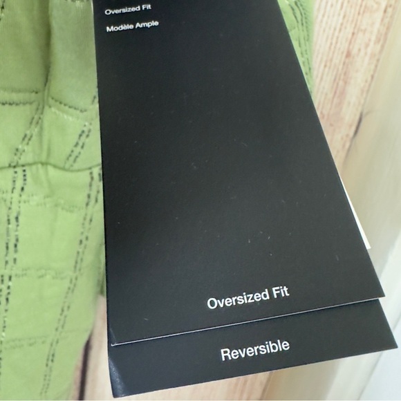 Nike Womens Yoga Therma Fit Jacquard Reversible Oversized
Kimono Top Large - Picture 4 of 16